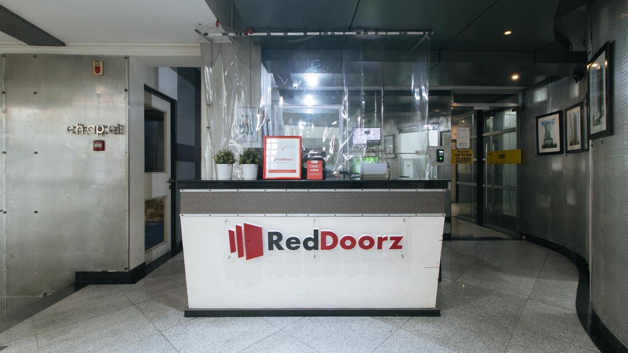 Reddoorz Plus At Banawe Кесон-Сіті Екстер'єр фото